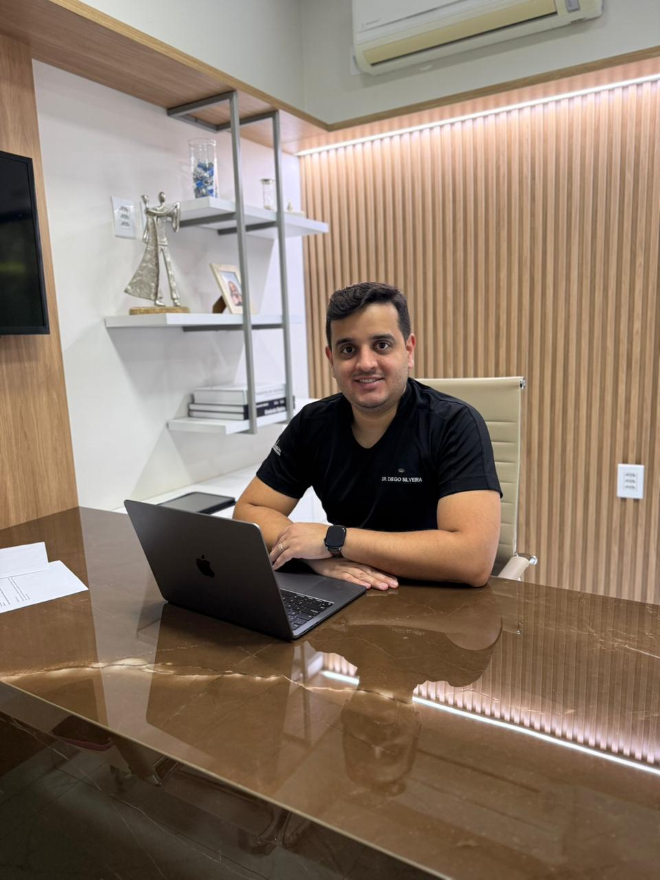 Dr. Diego — Silveira Odontologia